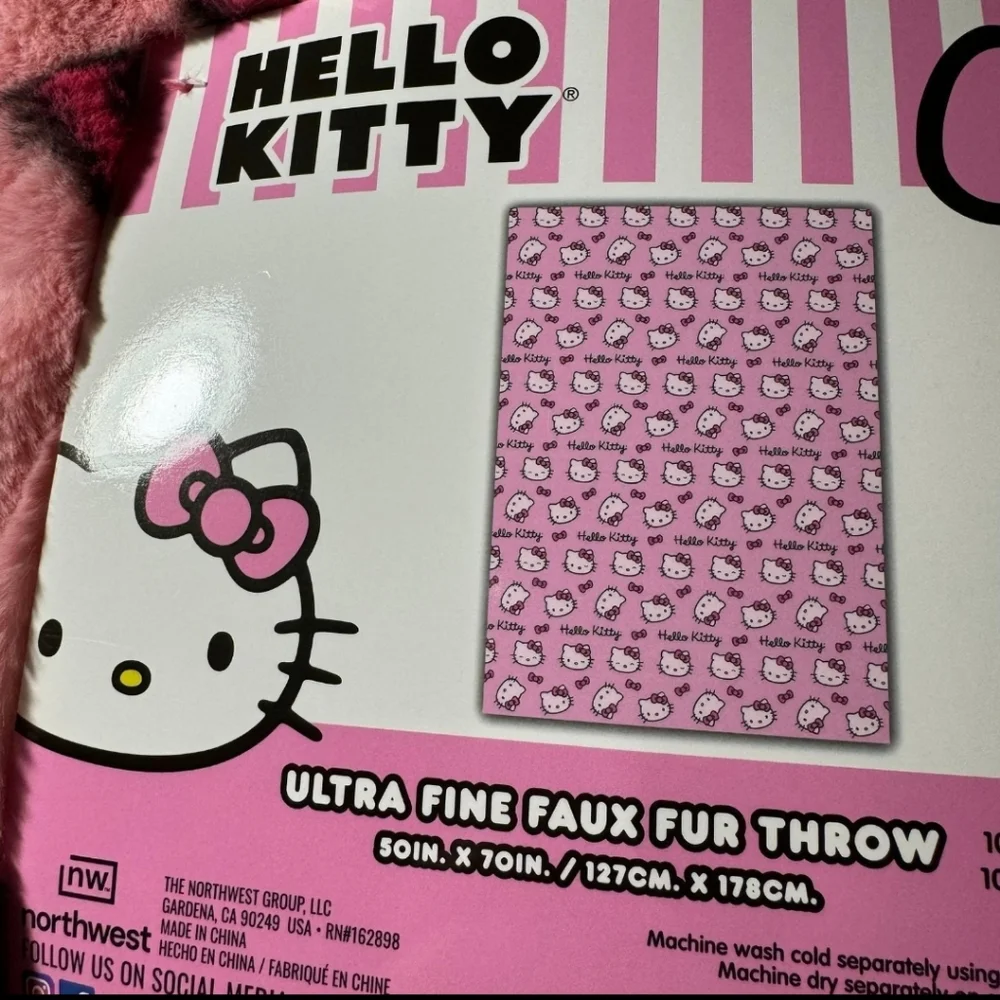 Hello Kitty Blanket 💕